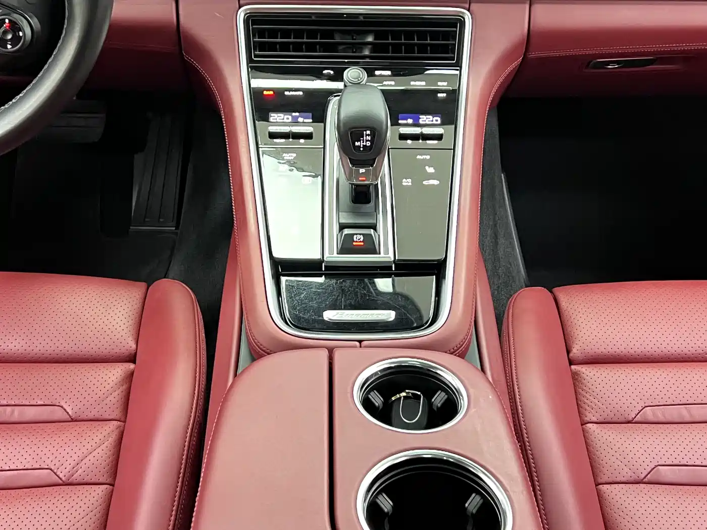 Porsche Panamera 2017 Panamera 3.0T фото 22