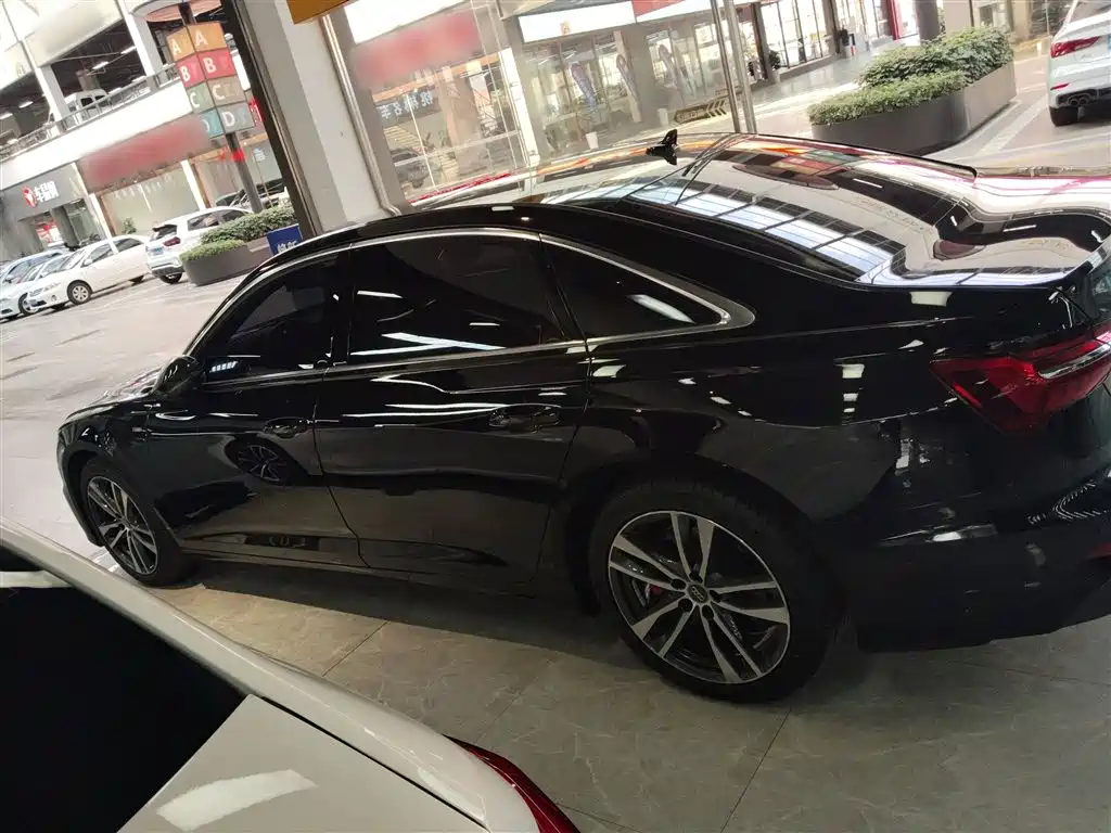Audi A6L 2020 40 TFSI Luxury Dynamic фото 5
