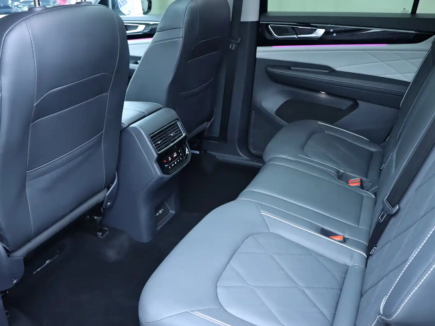 Volkswagen Teramont 2023 380TSI AWD Premium Flagship Edition фото 15