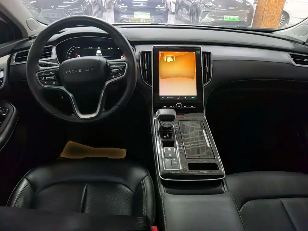 Фото 10 - Roewe i6 MAX EV
