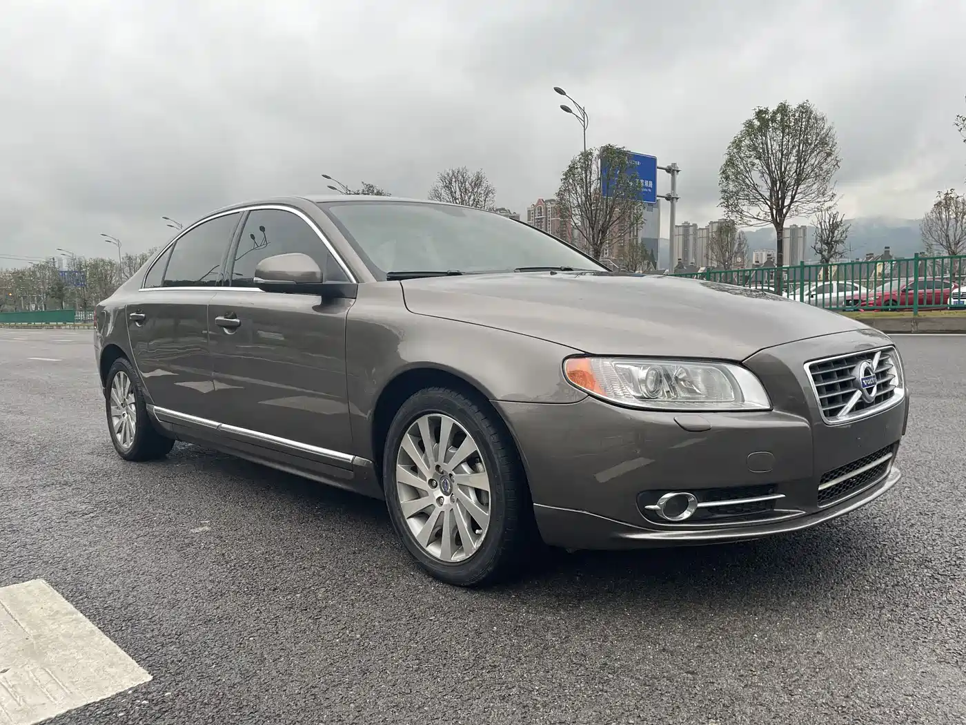 Volvo S80L 2013 2012 2.0T T5 Elegance Edition