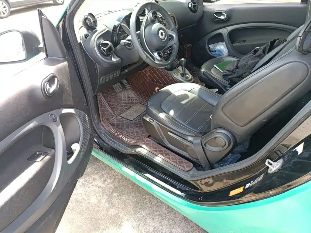 smart fortwo 2019 2019 0.9T 66kW Hardtop Pioneer Edition China VI