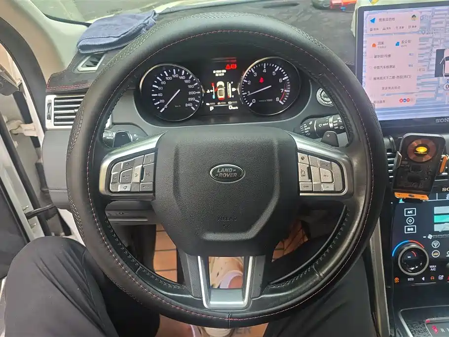 Land Rover Discovery Sport 2016 2.0T SE фото 15