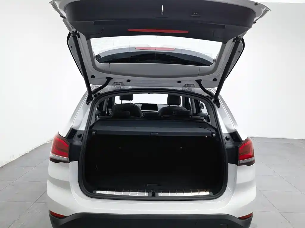 Фото 16 - BMW X1