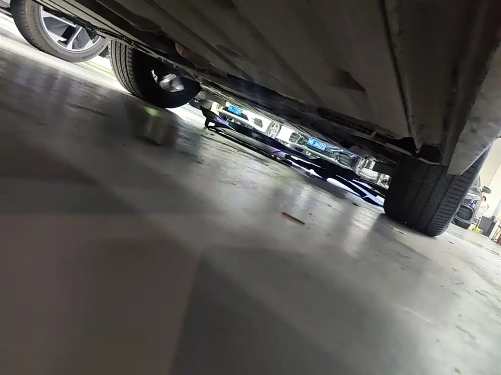 Lynk & Co 02 2018 1.5T DCT 2WD Power Edition China V фото 21