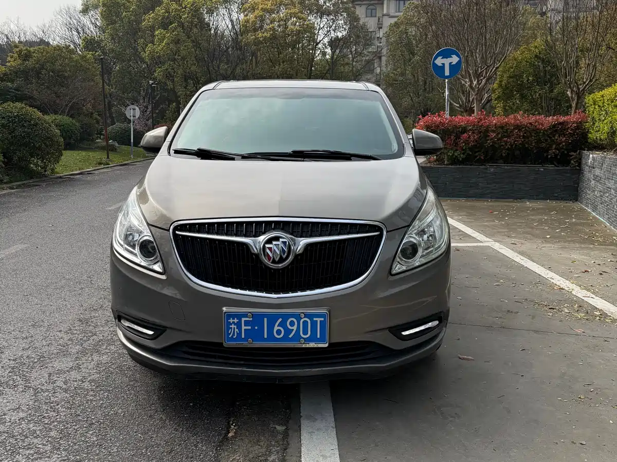 Buick GL8 2018 28T Luxury Model China VI фото 2