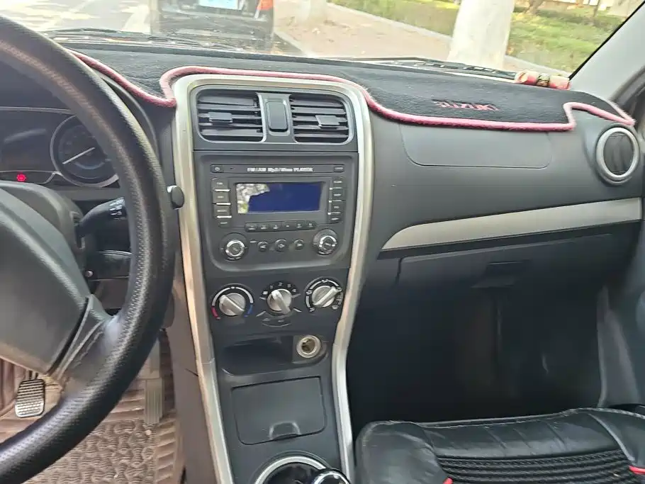 Suzuki Beidouxing X5 2017 2016 1.4L Voyage (China V)