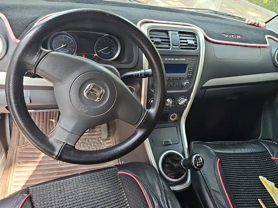 Suzuki Beidouxing X5 2017 2016 1.4L Voyage (China V)