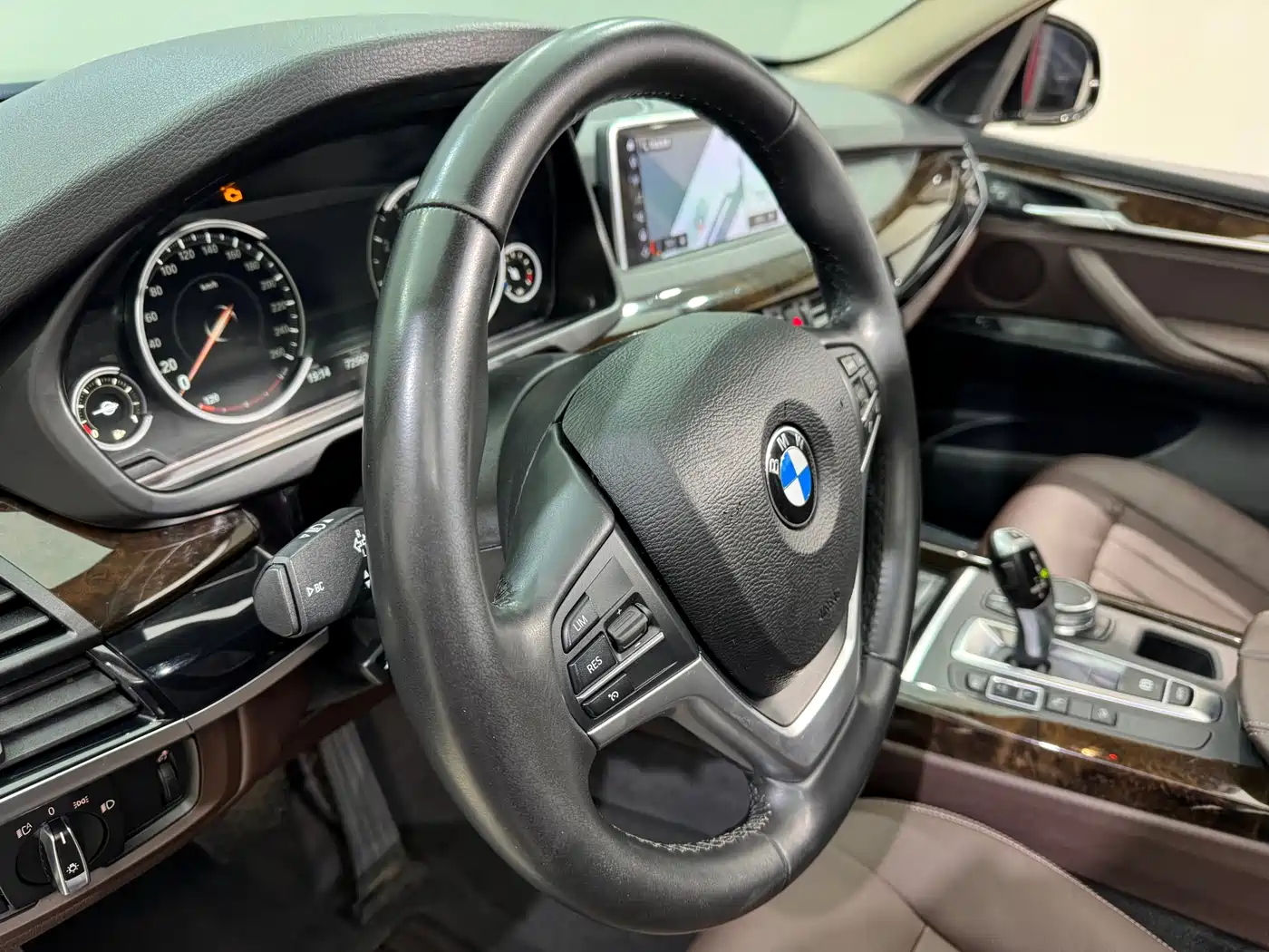 BMW X5 (Import) 2018 xDrive35i Elegant Model фото 20