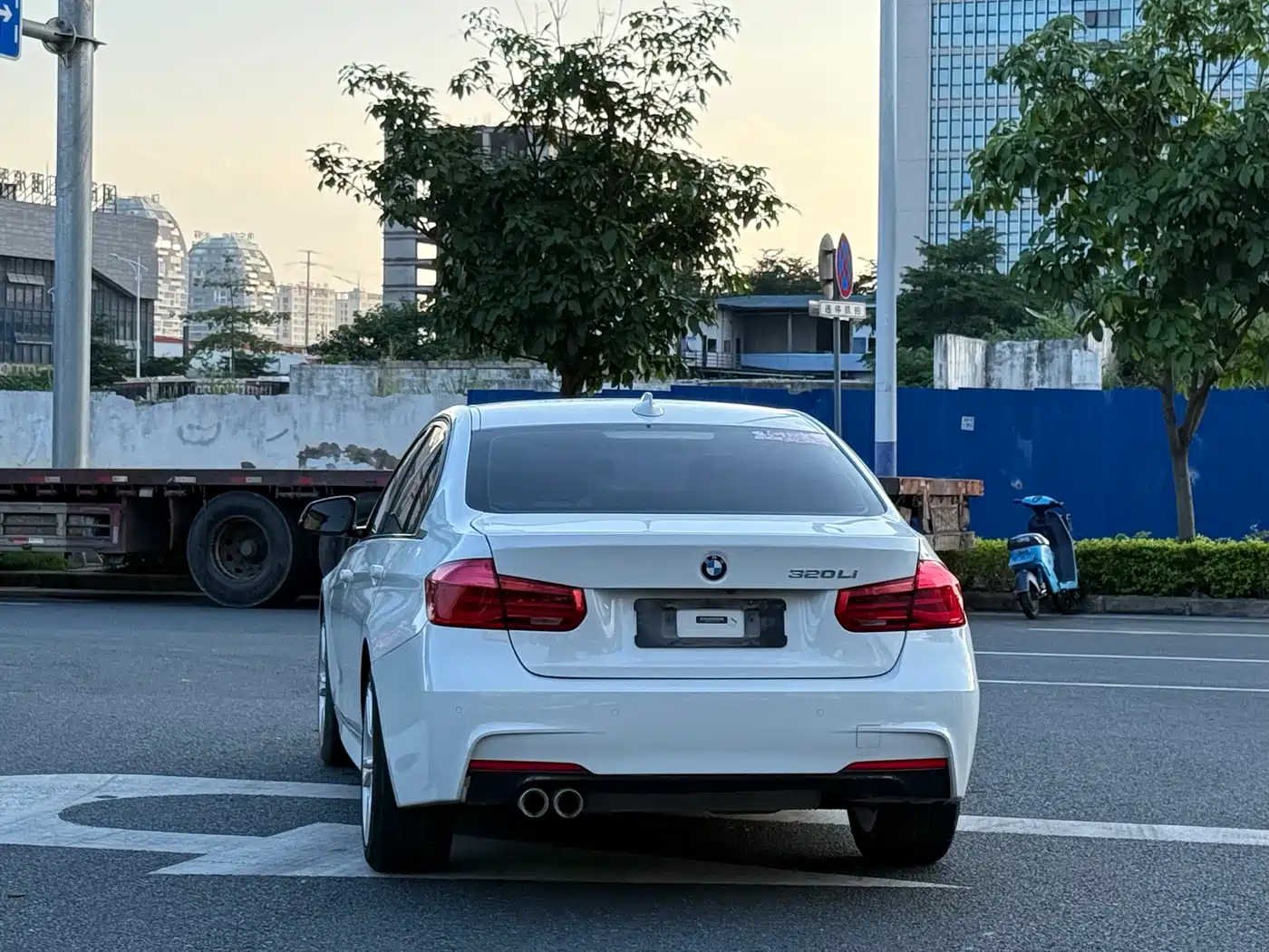 BMW 3 Series 2018 320Li Leading M Sport Package фото 8