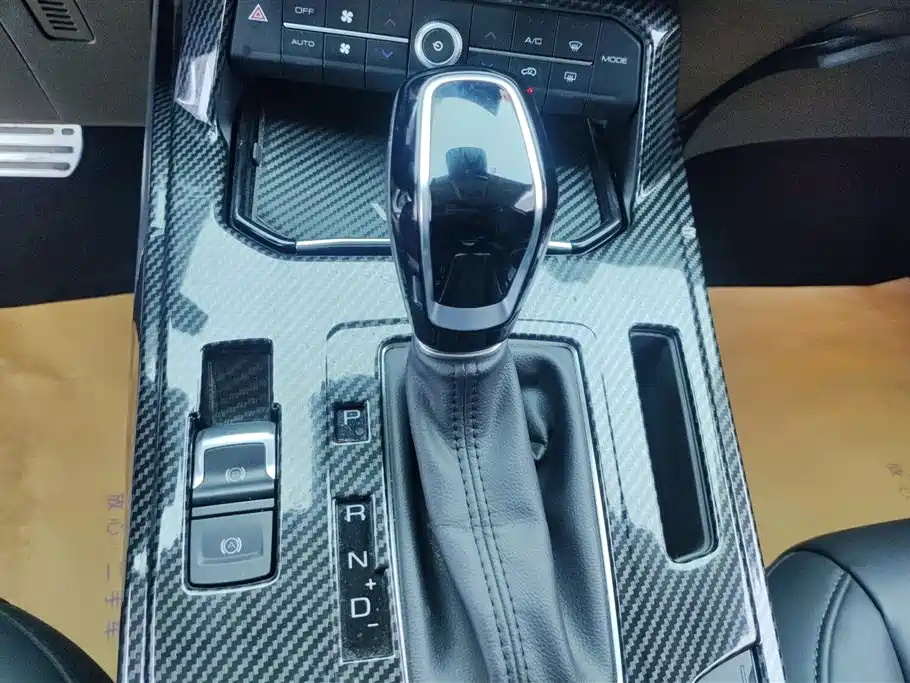 WEI PAI WEI BRAND VV5