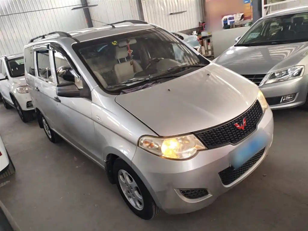 Wuling Motors Wuling Hongguang 2014 2010 1.2L Basic (China IV)