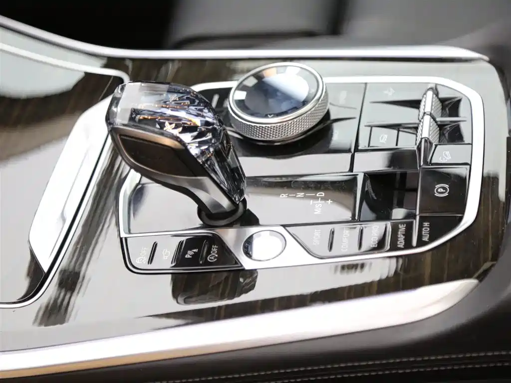 BMW X5 (Import) 2019 xDrive40i Exclusive M Sport Package фото 11