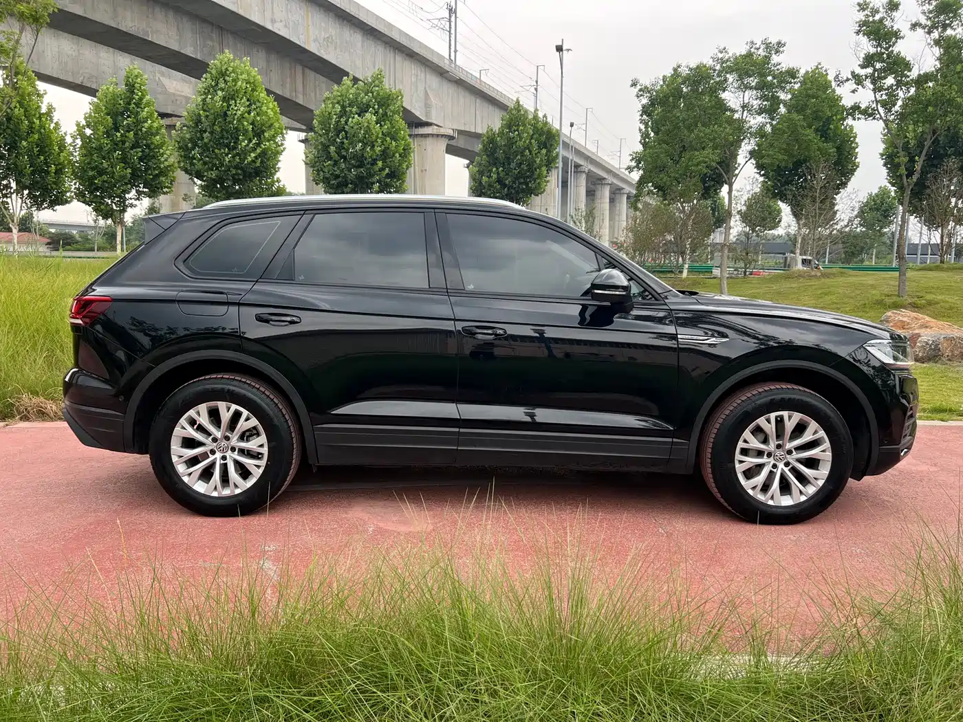 Volkswagen Touareg 2019 2019 2.0TSI Pilot Edition China VI