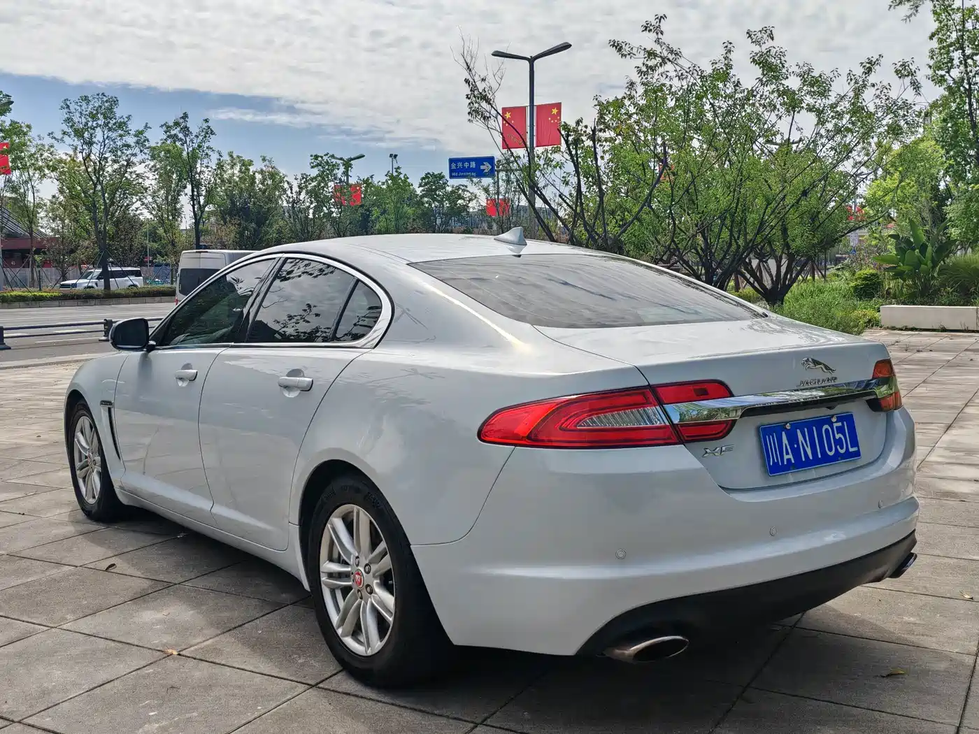 Jaguar XF 2015 2015 XF 2.0T Style Edition