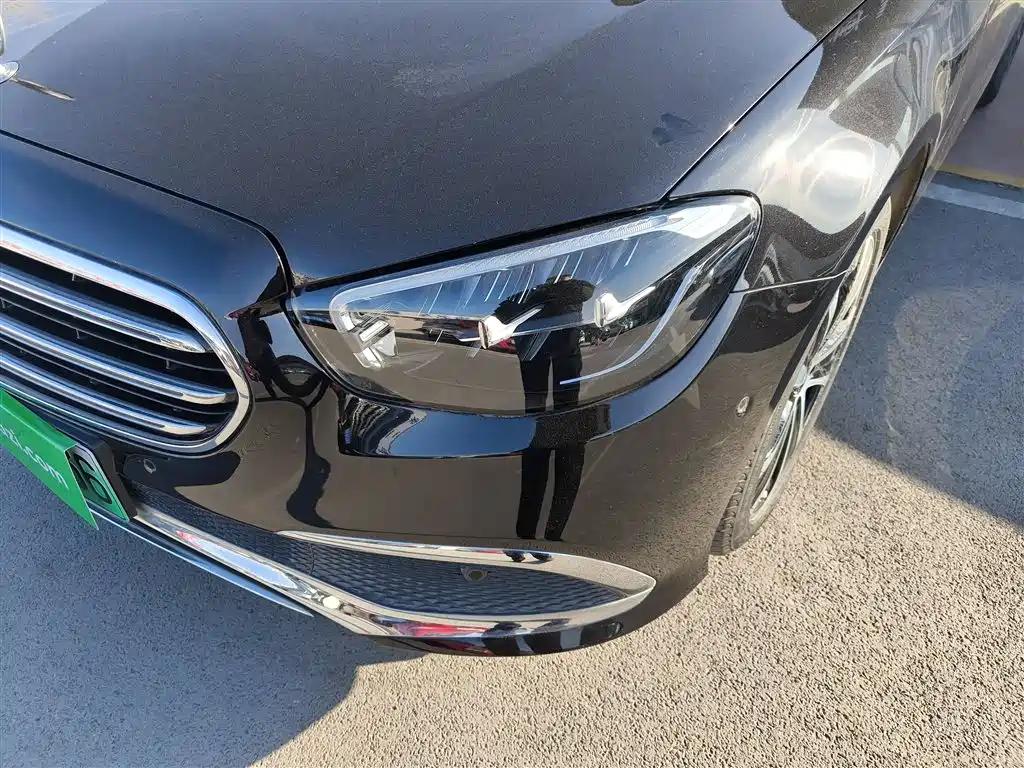Mercedes-Benz E-Class New Energy 2023 E 350 e L Plug-in Hybrid Sedan фото 24