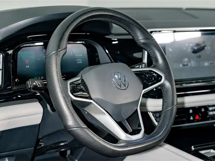 Volkswagen Teramont 2023 380TSI AWD Premium Luxury Edition фото 9