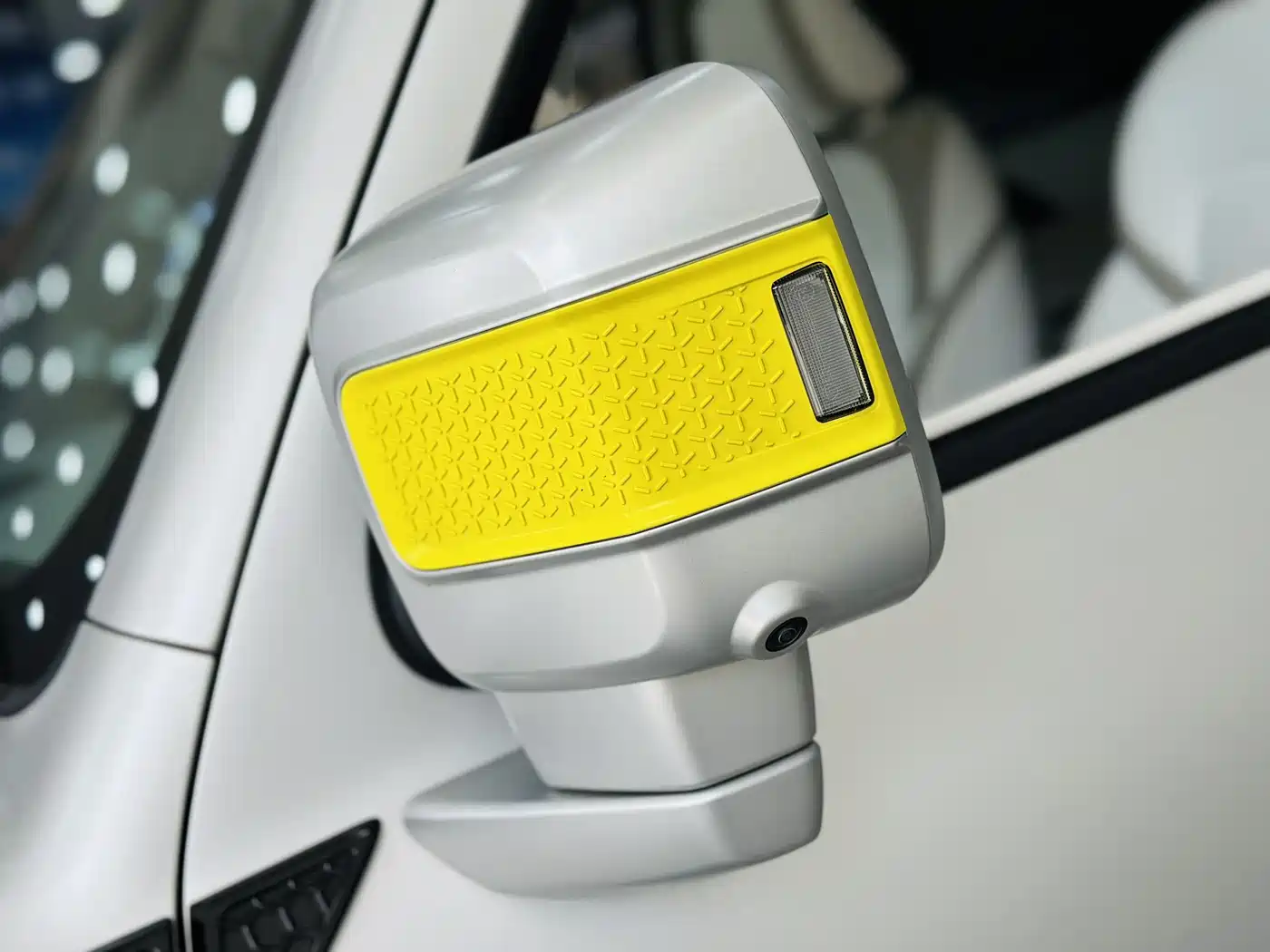 TANK CO CREATION TANK 300