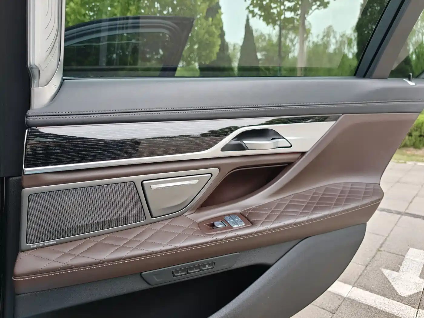 BMW 7 Series 2021 Model 740Li Premium M Sport Package фото 34