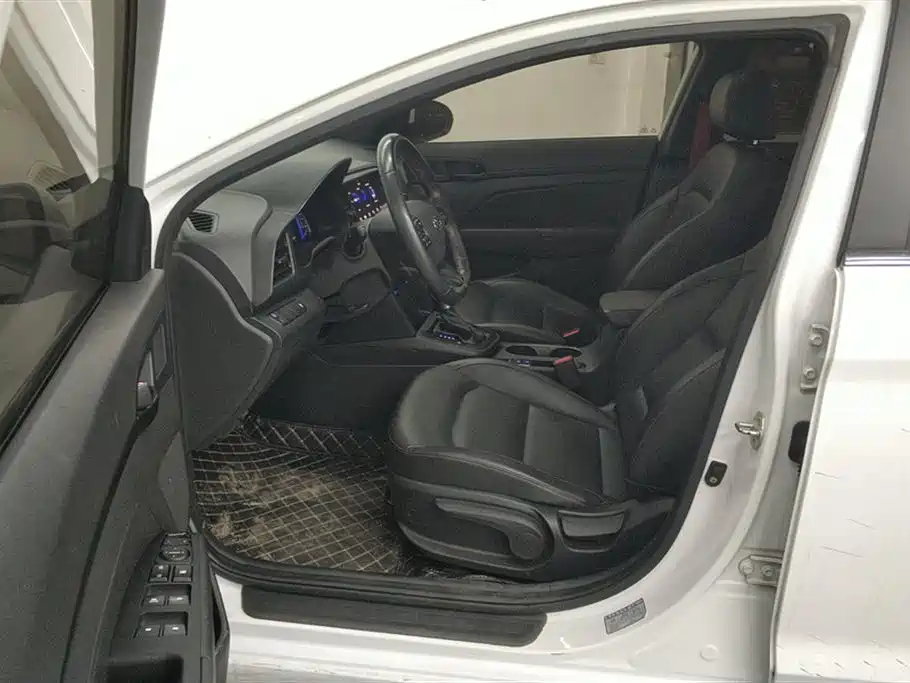 Hyundai Elantra 2019 1.4T Dual-clutch XuanDong·Vitality Type фото 9