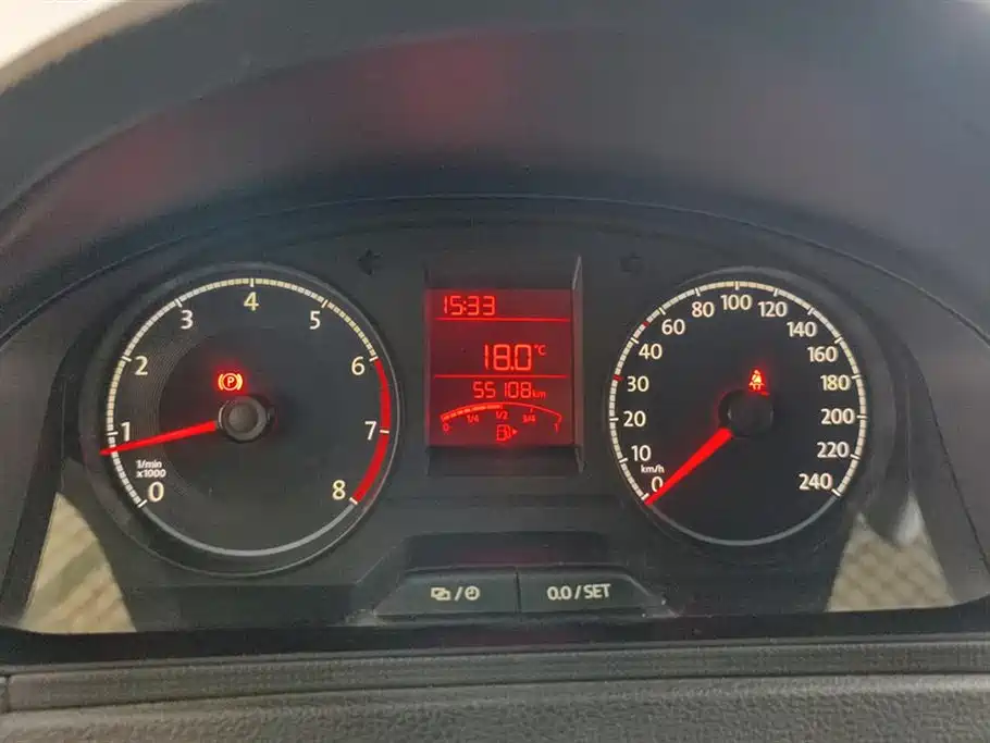 Volkswagen Santana 2016 1.4L Manual Trend Edition фото 14