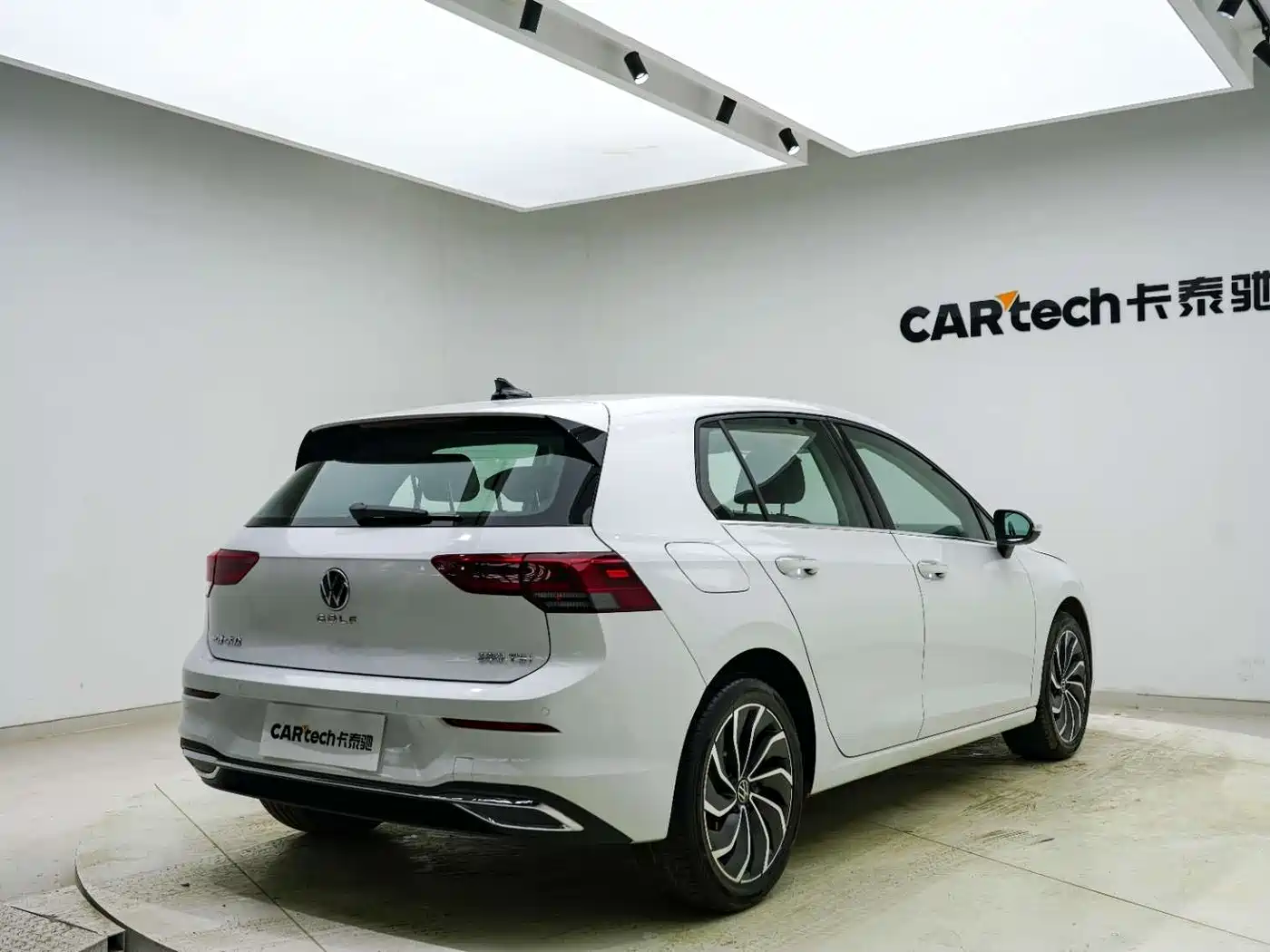 Volkswagen Golf 2021 280TSI DSG Pro фото 21