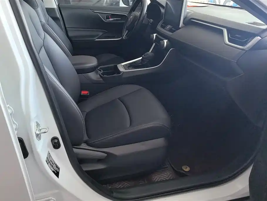 Toyota RAV4 Rongfang 2022 Hybrid 2.5L E-CVT 2WD Elite Edition фото 8