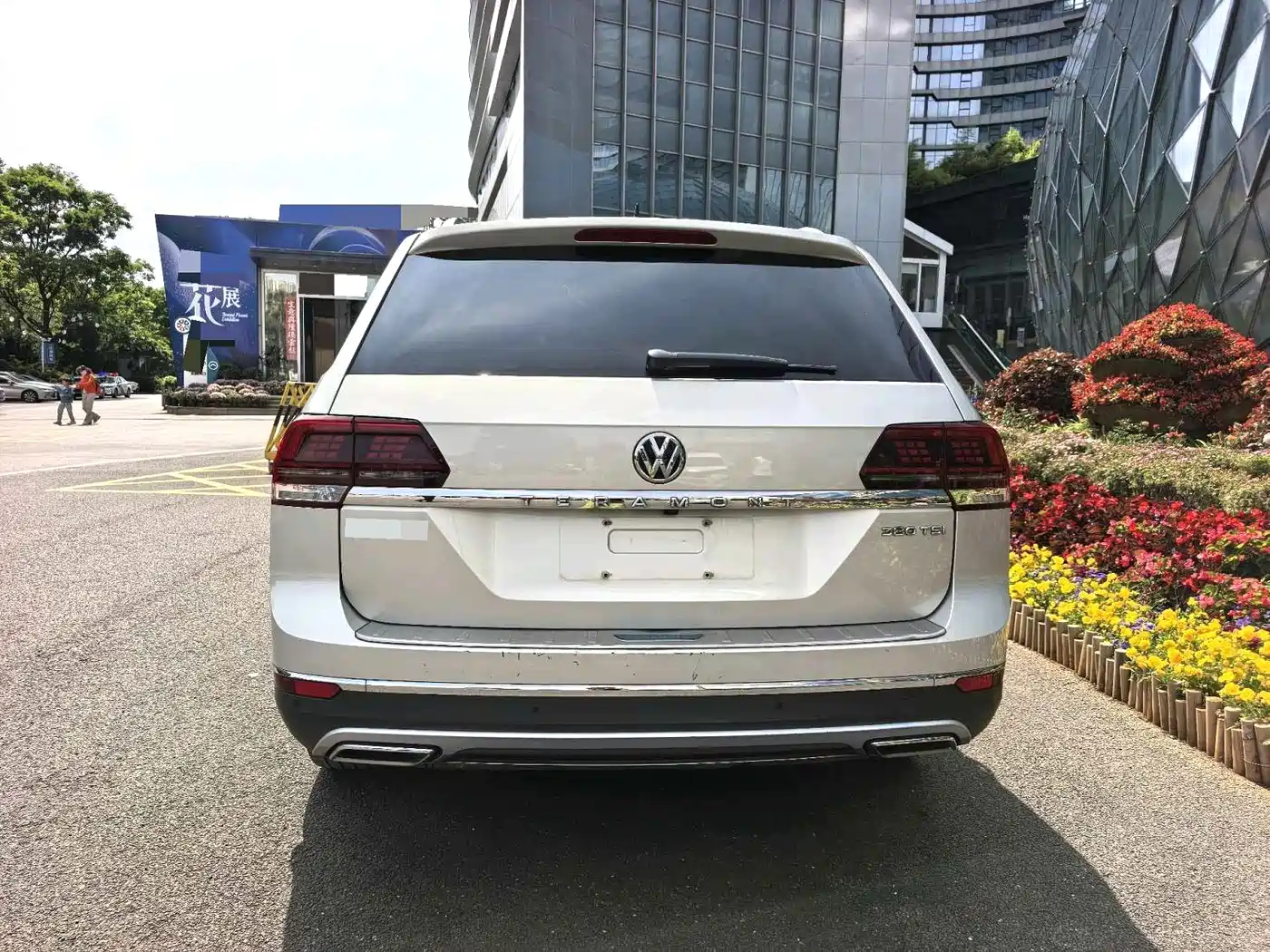 Volkswagen Teramont 2020 380TSI 4WD Luxury Edition China VI фото 18