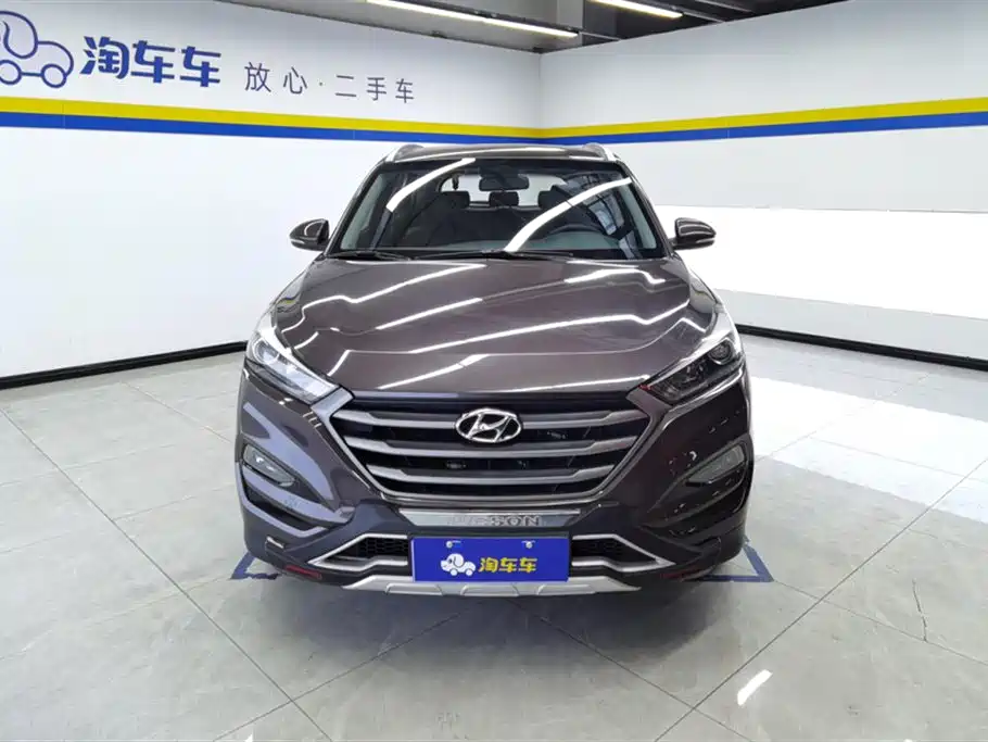 Hyundai Tucson 2015 1.6T Dual Clutch 2WD Smart фото 2