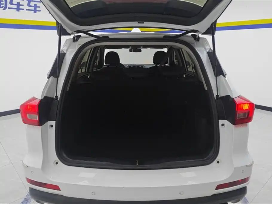 Haval M6 2019 1.5T DCT 2WD Value Edition (China VI) фото 4