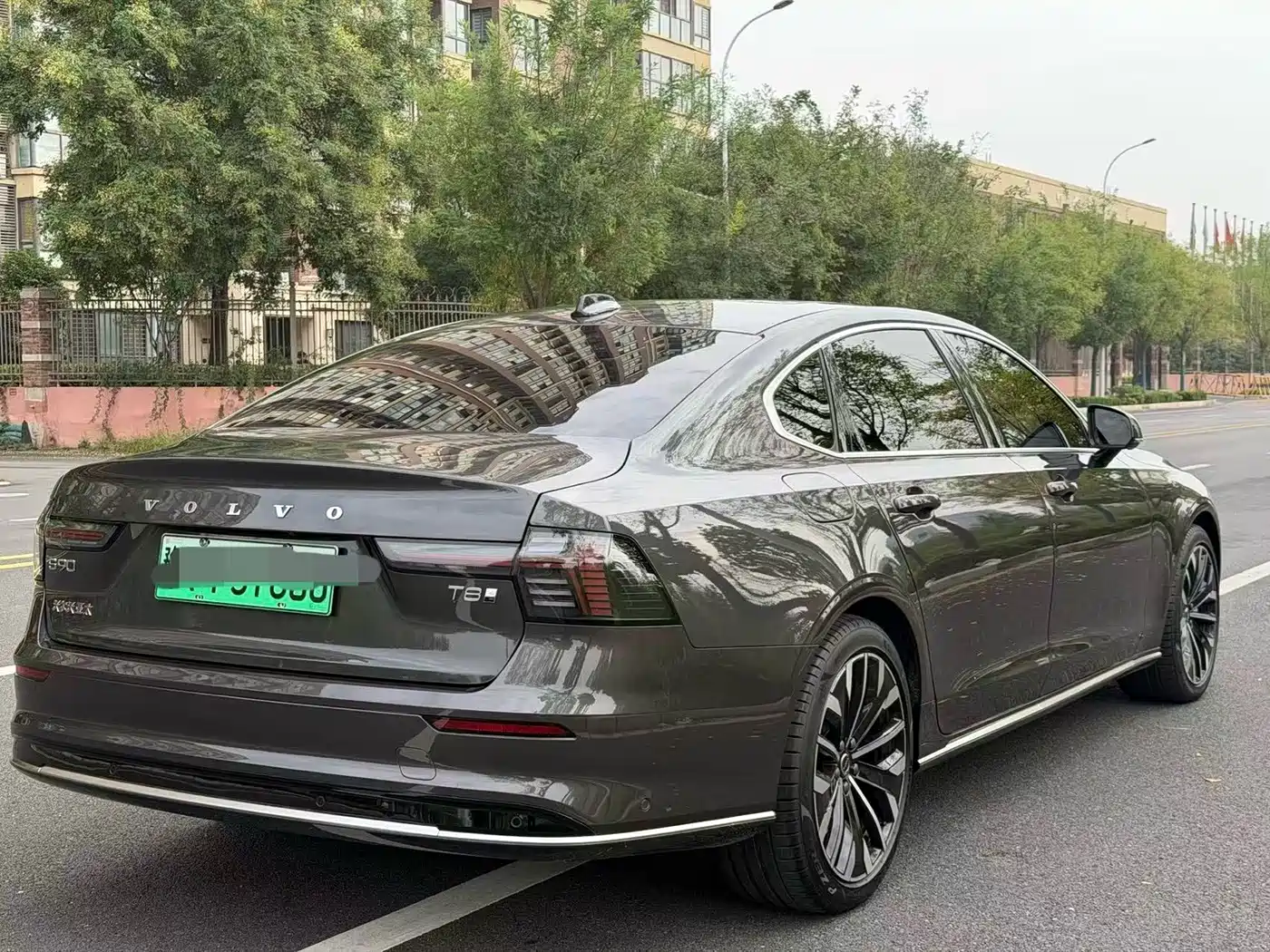 Volvo S90 Plug-in Hybrid 2025 2026 Plug-in Hybrid AWD Long Range Zhiyuan Luxury Edition