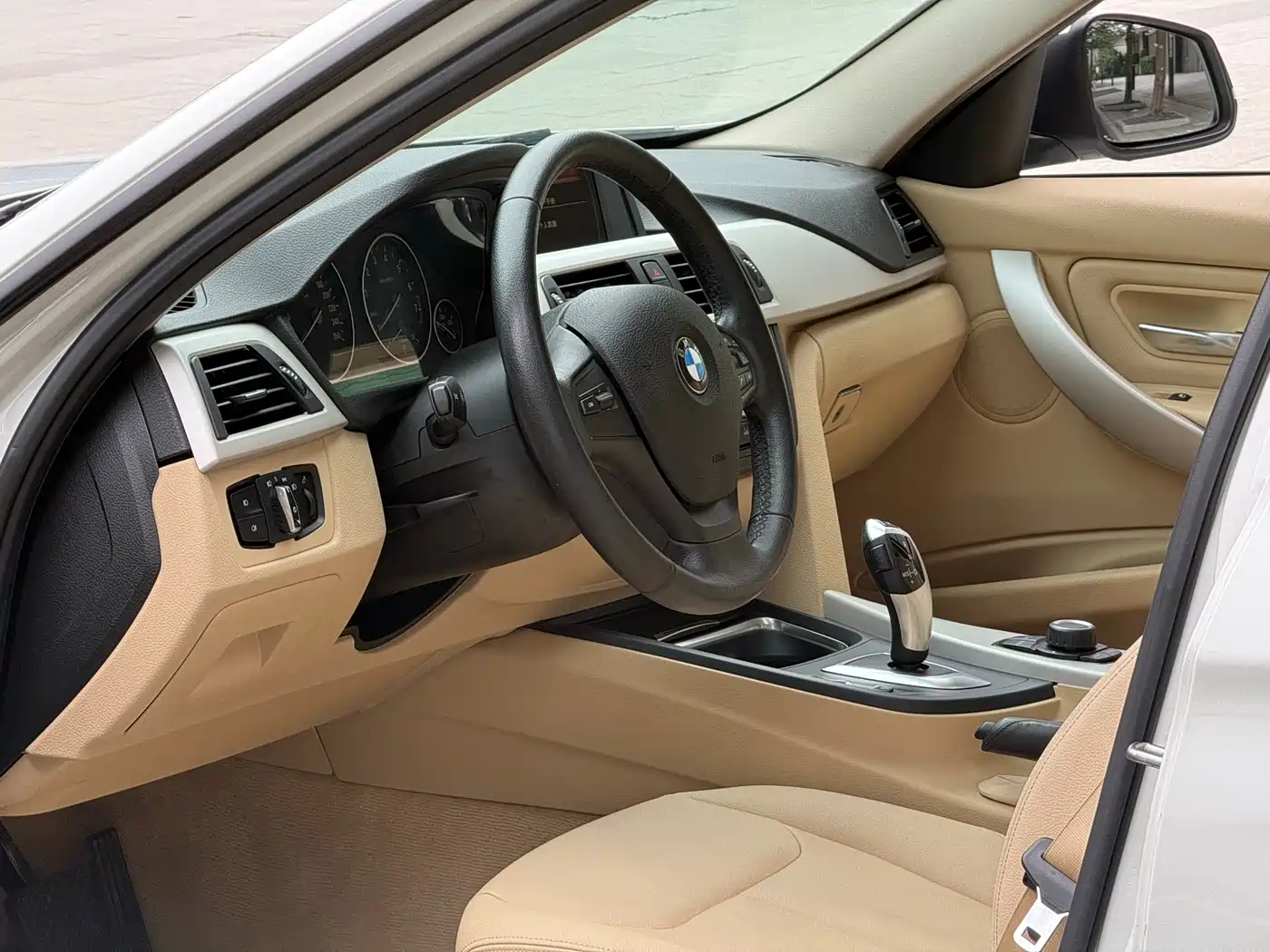 BMW 3 Series 2015 320i Fashion фото 5