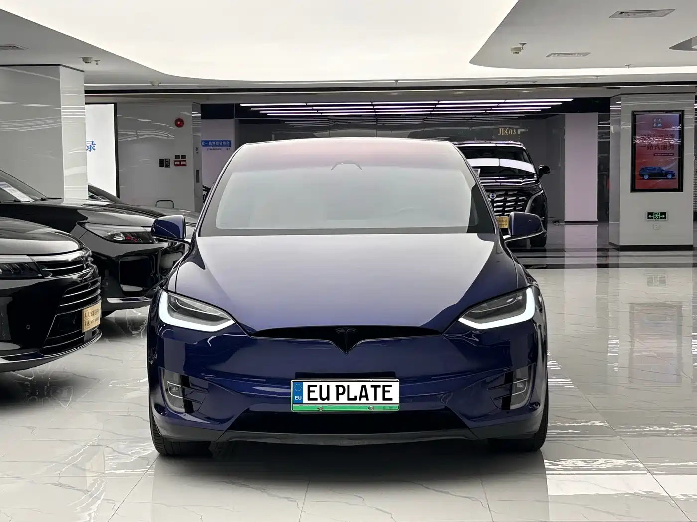 TESLA MODEL X