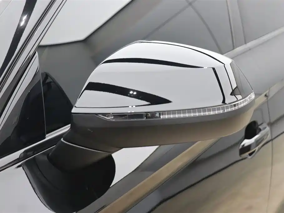 Audi Q5L 2023 45T Luxury Dynamic фото 29