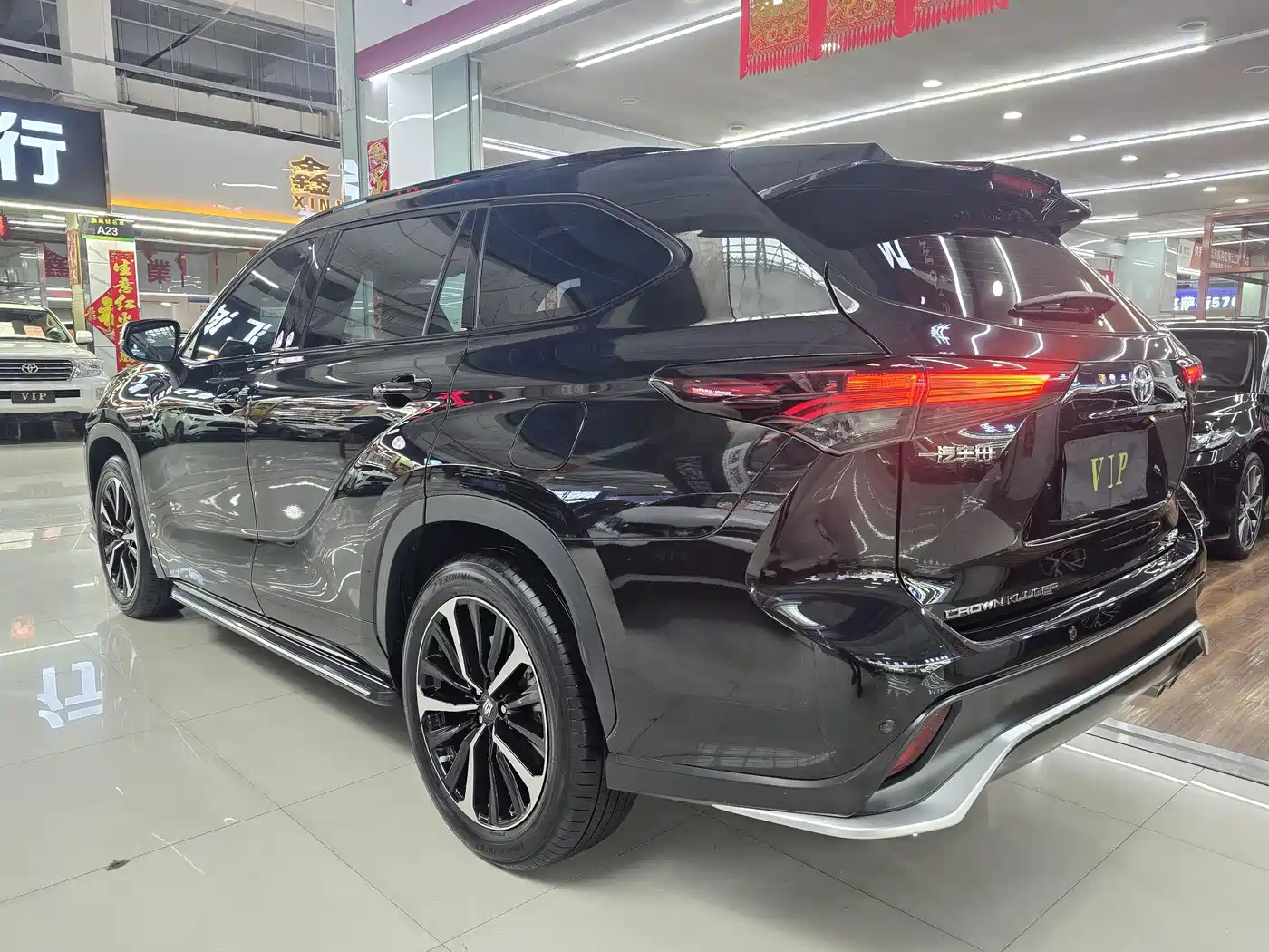 Toyota Crown Kluger 2024 2.5L HEV 4WD Luxury Edition фото 5