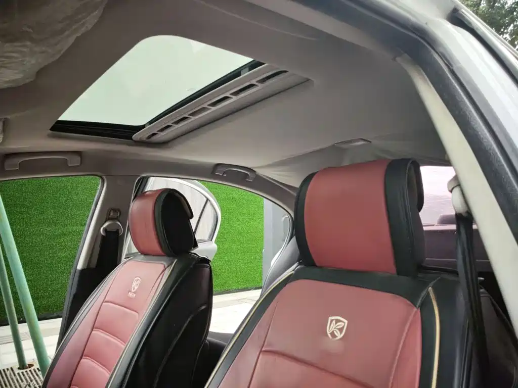 Roewe 350 2016 2015 Model 1.5L Manual Luxury Sunroof Edition