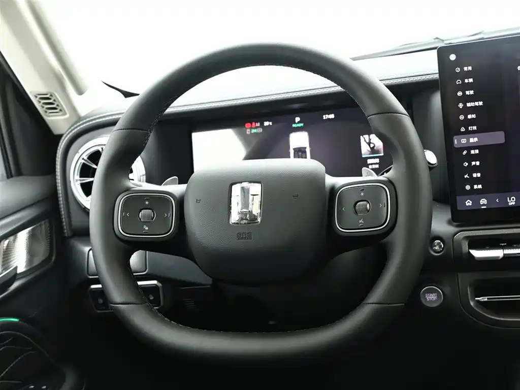 Tank 300 New Energy 2025 Hi4-T 36.7kWh Edition фото 14