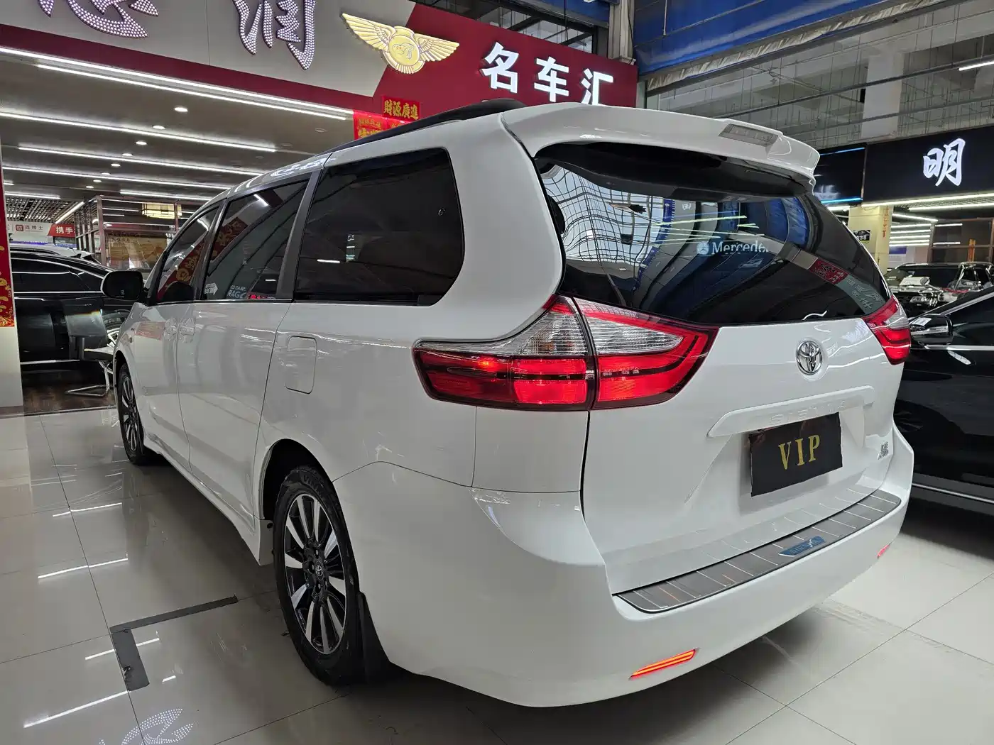 Toyota Sienna 2015 3.5L 4WD L фото 6