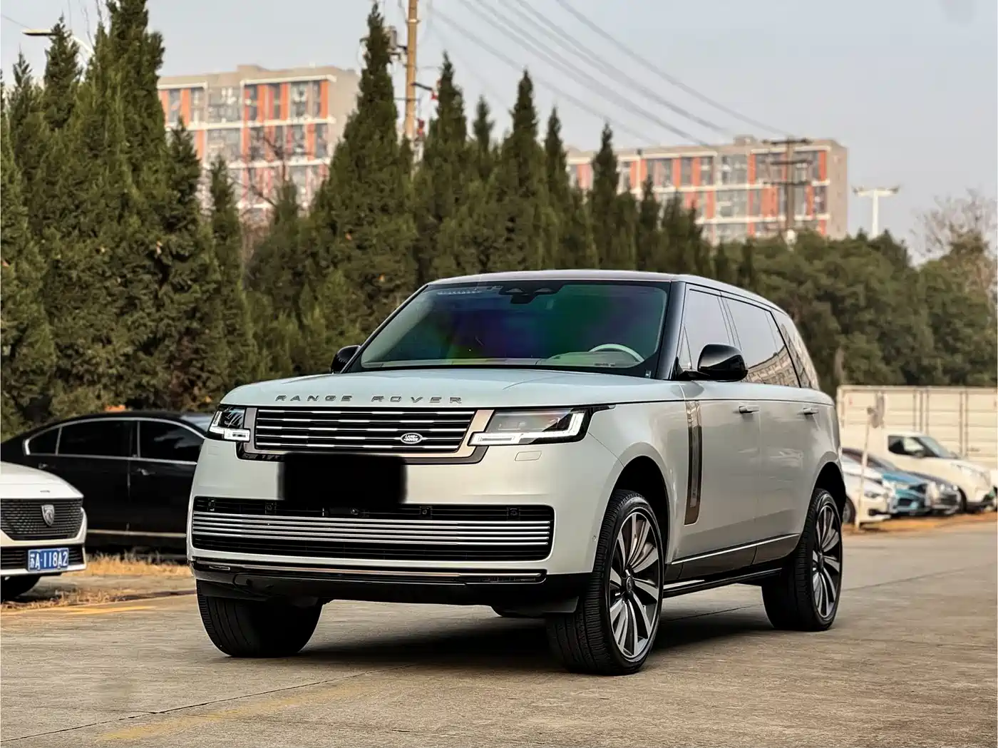LAND ROVER RANGE ROVER