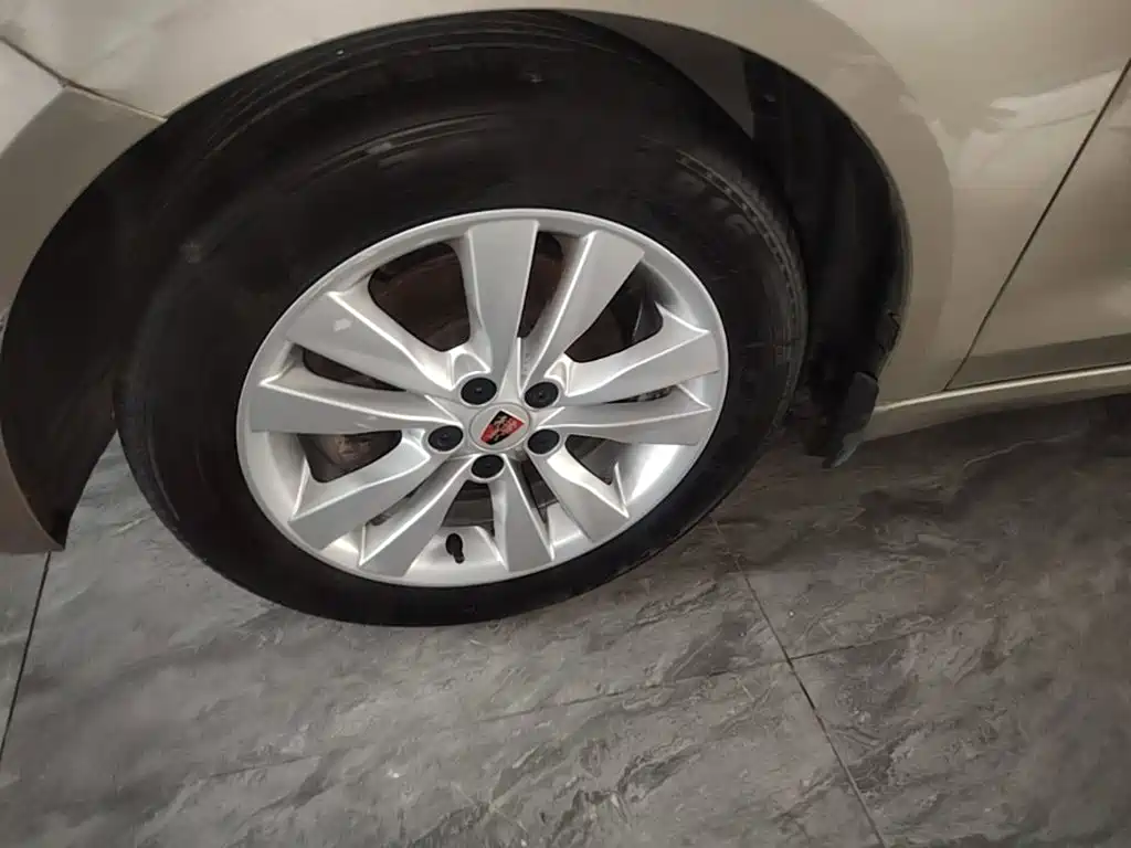 Roewe 360 2015 2015 1.5L Automatic Luxury