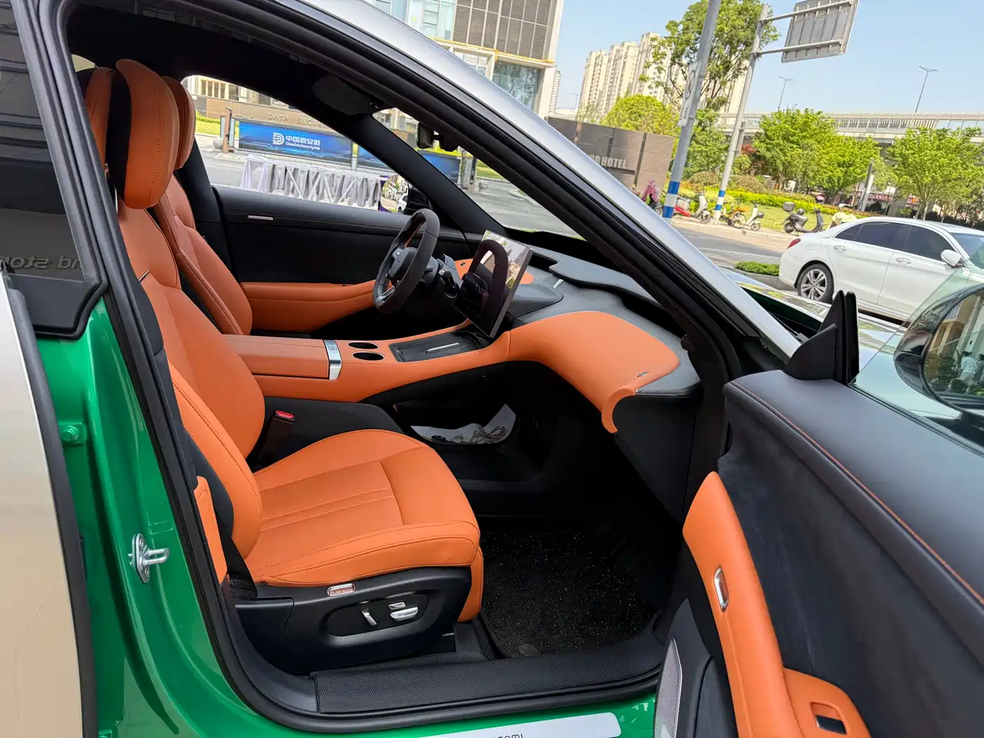Xiaomi Auto Xiaomi YU7 2025 Extended Range AWD Pro фото 8