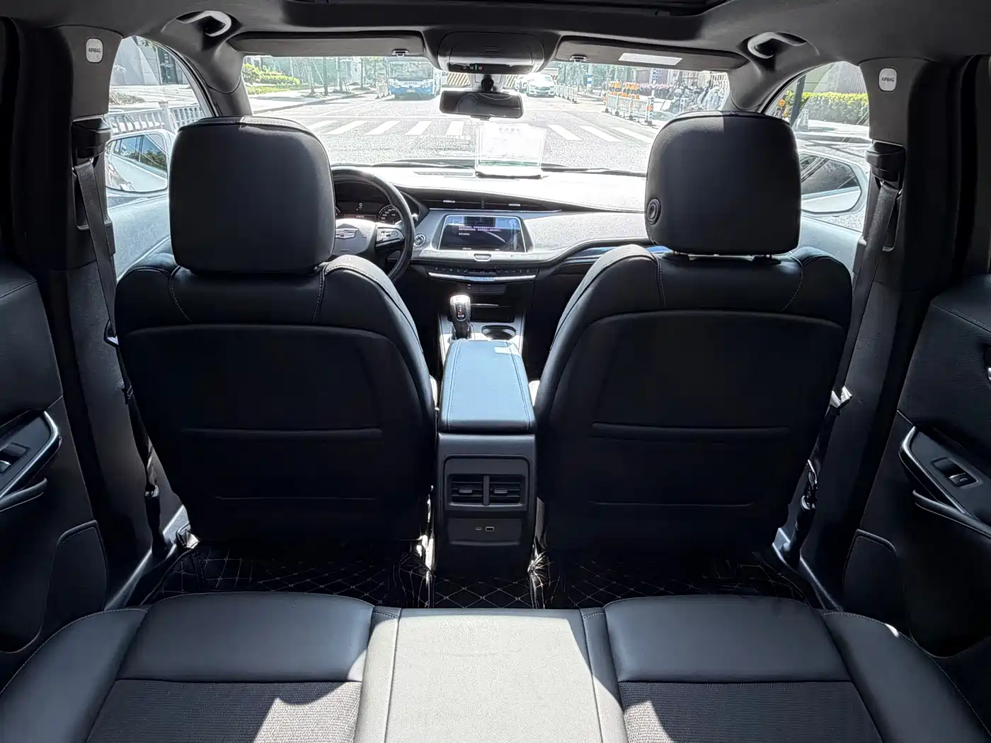 Cadillac XT4 2018 Model 28T 2WD Technology фото 10