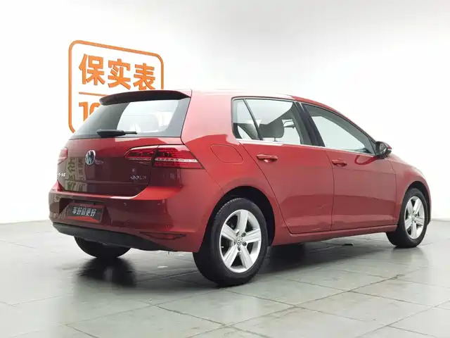 Volkswagen Golf 2014 1.6L Automatic Comfort — фото 2
