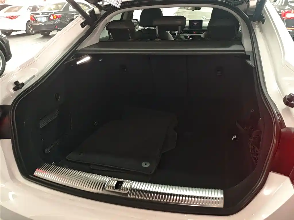 Audi A5 (Import) 2017 Sportback 40 TFSI Fashion фото 19
