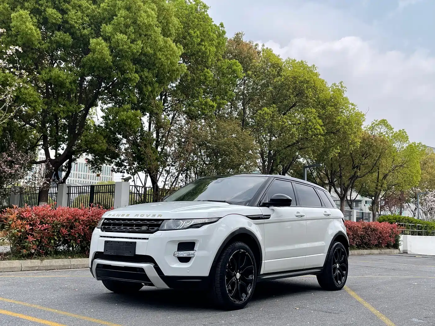 Land Rover Range Rover Evoque (Import) 2015 2.0T 5-door Dynamic Edition