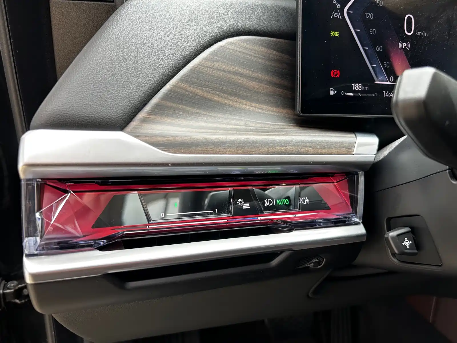 Фото 8 - BMW 7 Series