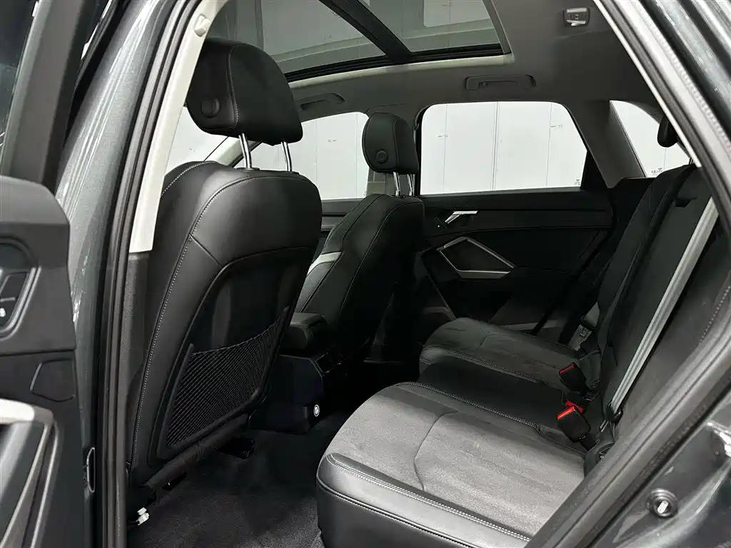 Audi Q3 2022 35 TFSI Fashion Dynamic фото 16