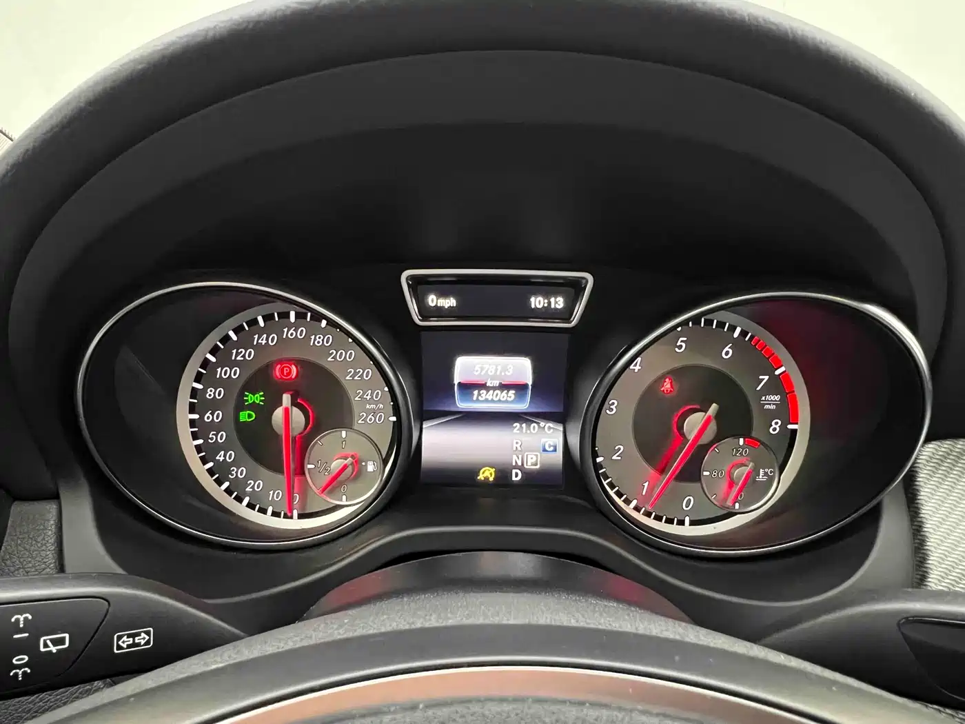 Mercedes-Benz GLA 2016 GLA 200 Dynamic фото 10