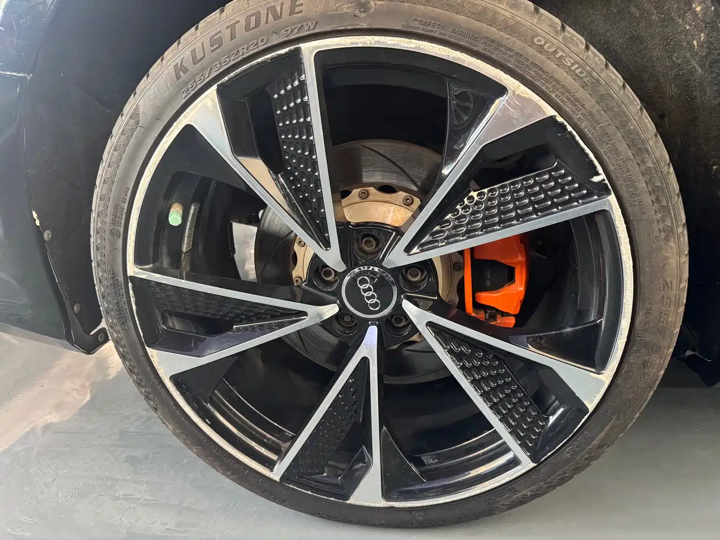 Audi A6L 2019 40 TFSI Luxury Dynamic фото 10