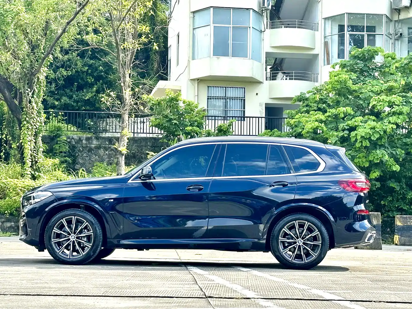 BMW X5 (Import) 2021 xDrive30i M Sport Package фото 8